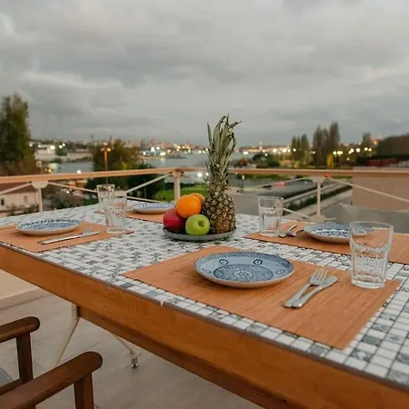 Waterfront By The Tram - Terrace With Dome & Golden Horn View In Fatih *