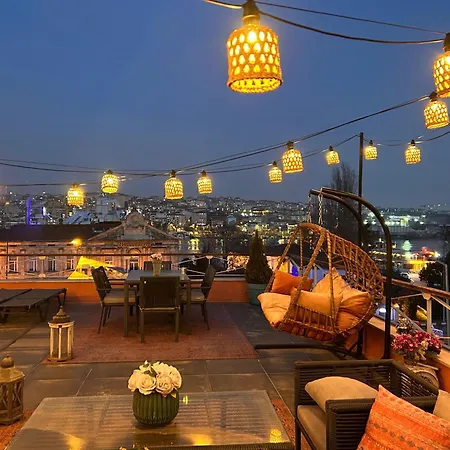 Waterfront By The Tram - Terrace With Dome & Golden Horn View In Fatih