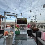 Daire Waterfront By The Tram - Terrace With Dome & Golden Horn View In Fatih *