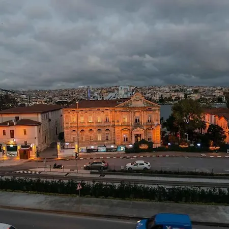 Waterfront By The Tram - Terrace With Dome & Golden Horn View In Fatih Apartment *