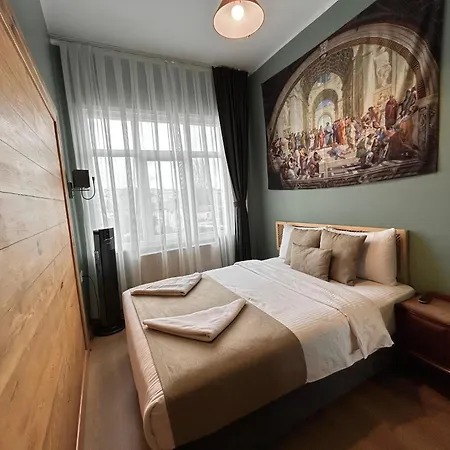 Apartment Waterfront By The Tram - Terrace With Dome & Golden Horn View In Fatih Istanbul