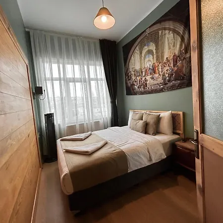 Waterfront By The Tram - Terrace With Dome & Golden Horn View In Fatih Apartment *