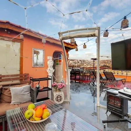Waterfront By The Tram - Terrace With Dome & Golden Horn View In Fatih Apartament *