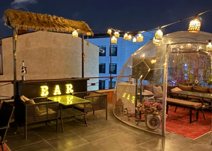 Apartment Waterfront By The Tram - Terrace With Dome & Golden Horn View In Fatih Istanbul