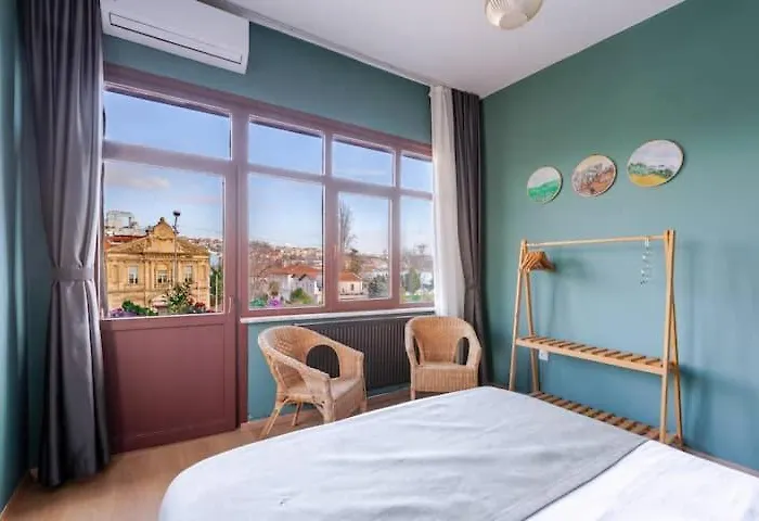 Waterfront By The Tram - Terrace With Dome & Golden Horn View In Fatih Apartment