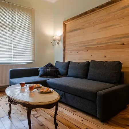 Waterfront By The Tram - Terrace With Dome & Golden Horn View In Fatih Lägenhet