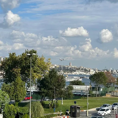 Waterfront By The Tram - Terrace With Dome & Golden Horn View In Fatih Stambuł