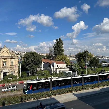 Waterfront By The Tram - Terrace With Dome & Golden Horn View In Fatih
